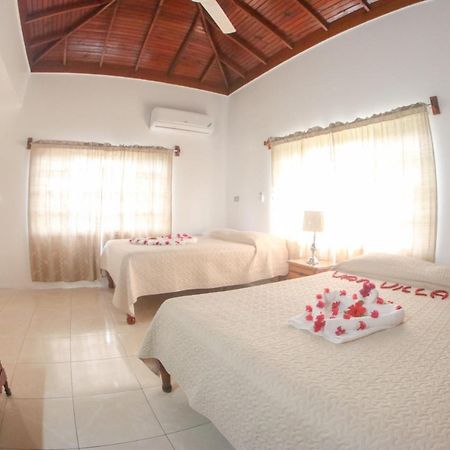 Van Villa Guesthouse Negril Exteriör bild