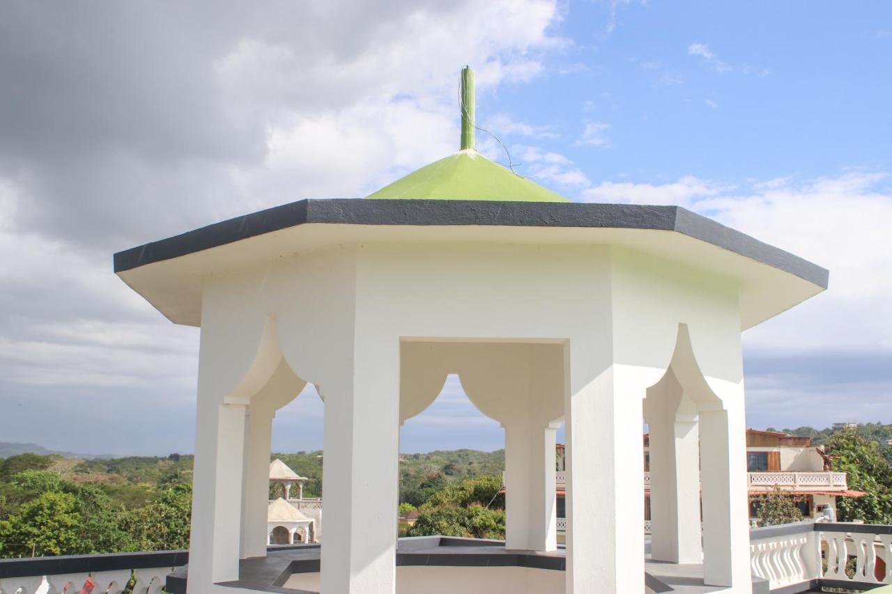 Van Villa Guesthouse Negril Exteriör bild